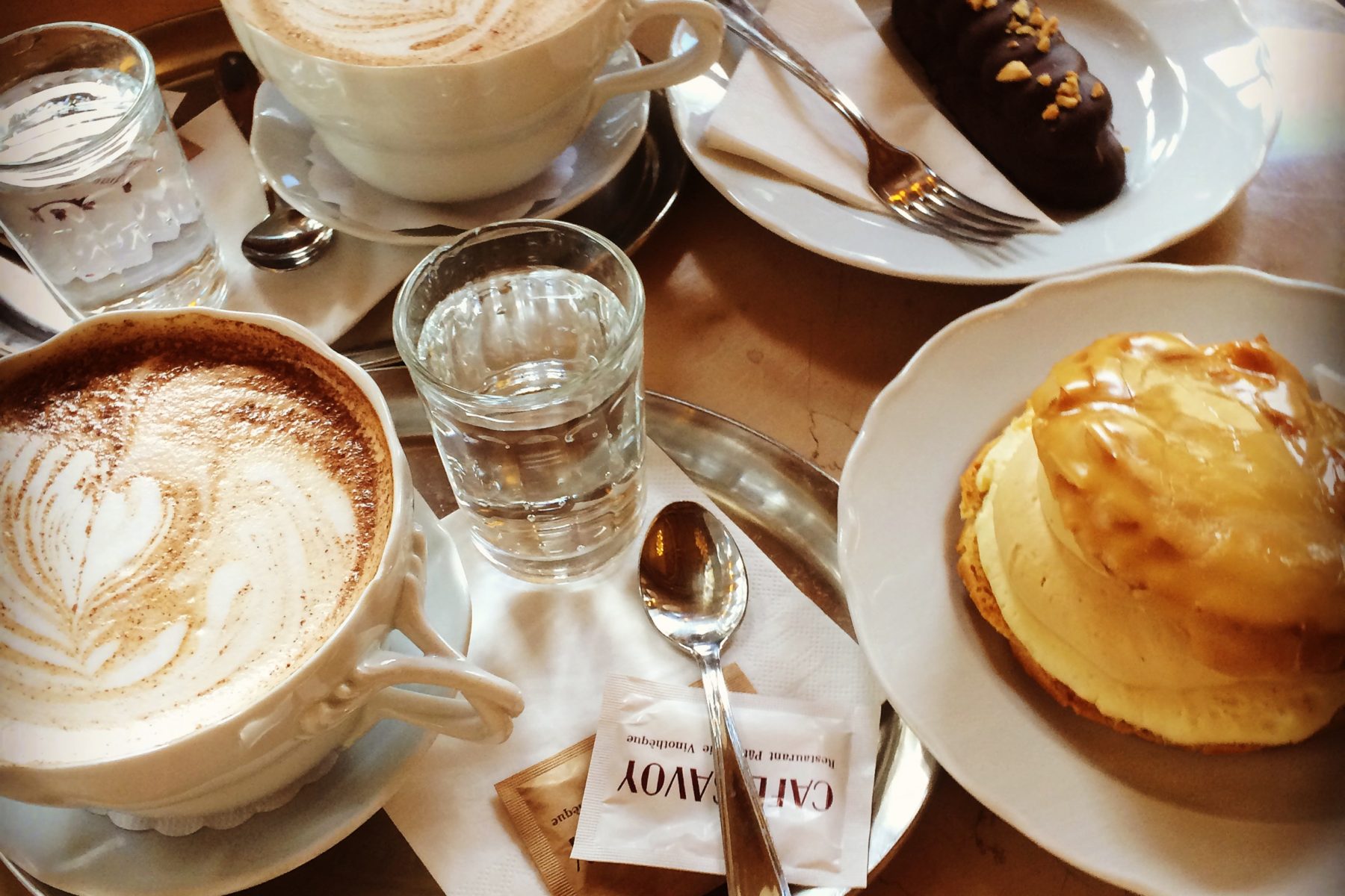 Vetrnik im Café Savoy